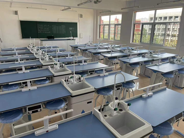 課桌椅學校家具